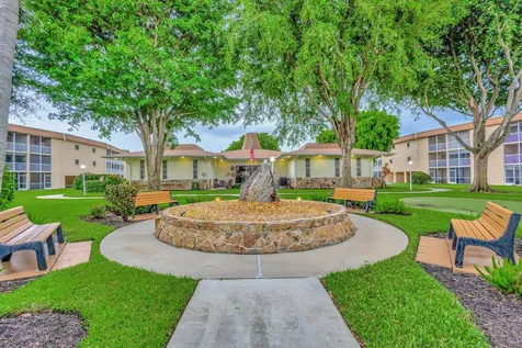 400 Village Green Circle W Palm Springs FL 33461