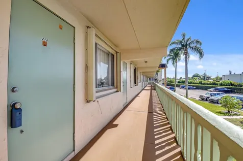 400 Village Green Circle W Palm Springs FL 33461