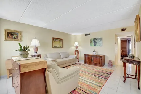 400 Village Green Circle W Palm Springs FL 33461