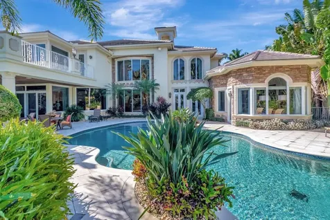 8417 Del Prado Drive Delray Beach FL 33446