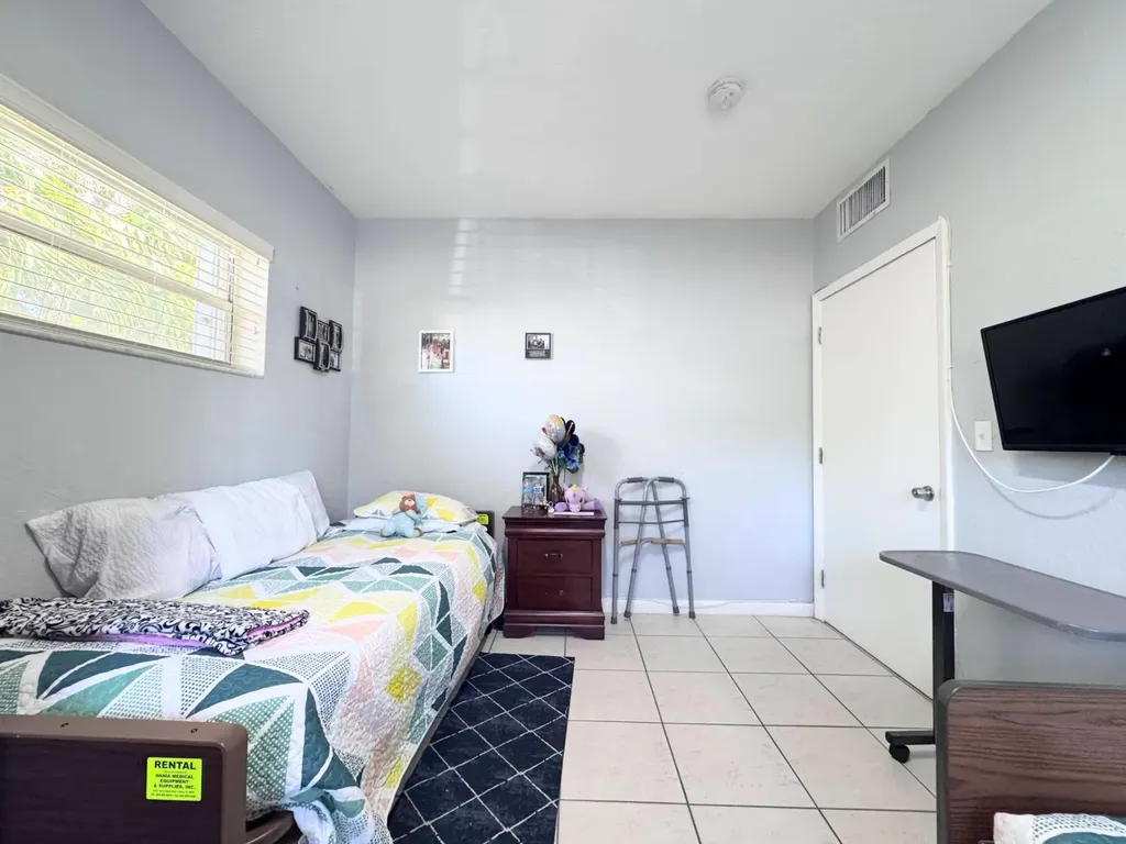 900 N 24th Avenue Hollywood FL 33020
