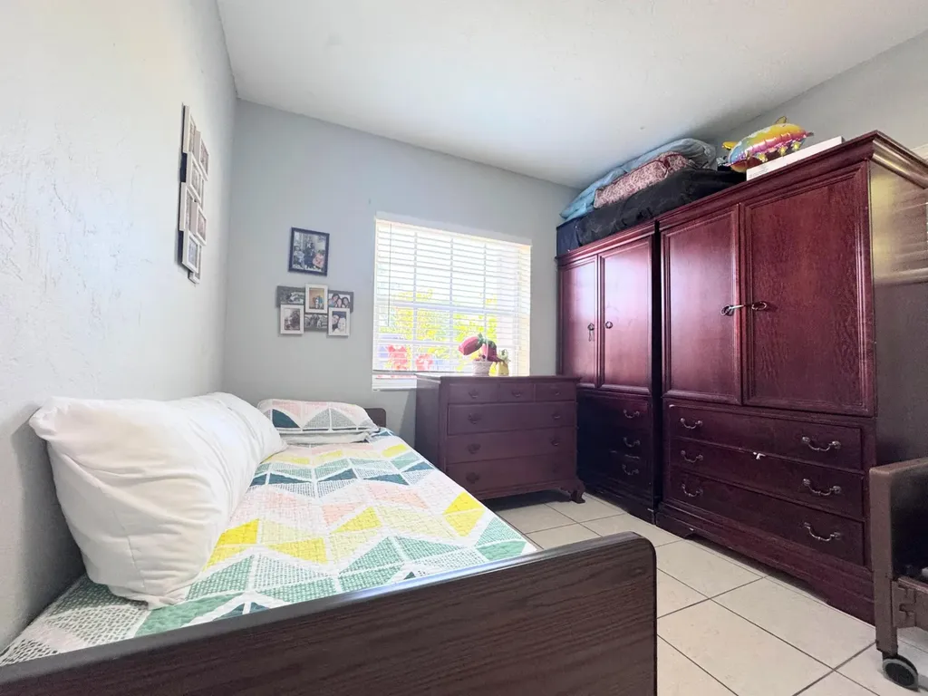 900 N 24th Avenue Hollywood FL 33020