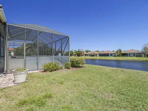 5558 55th Avenue Vero Beach FL 32967