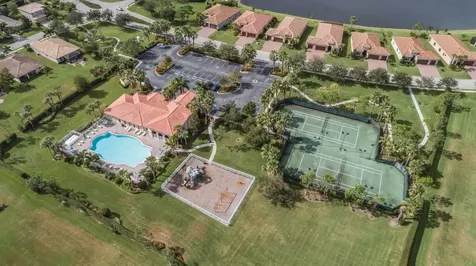 5558 55th Avenue Vero Beach FL 32967