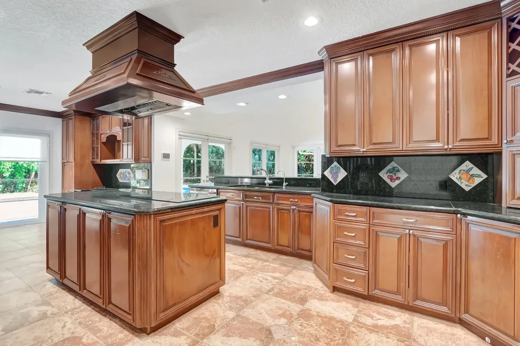 930 N Parkside Circle Circle N Boca Raton FL 33486