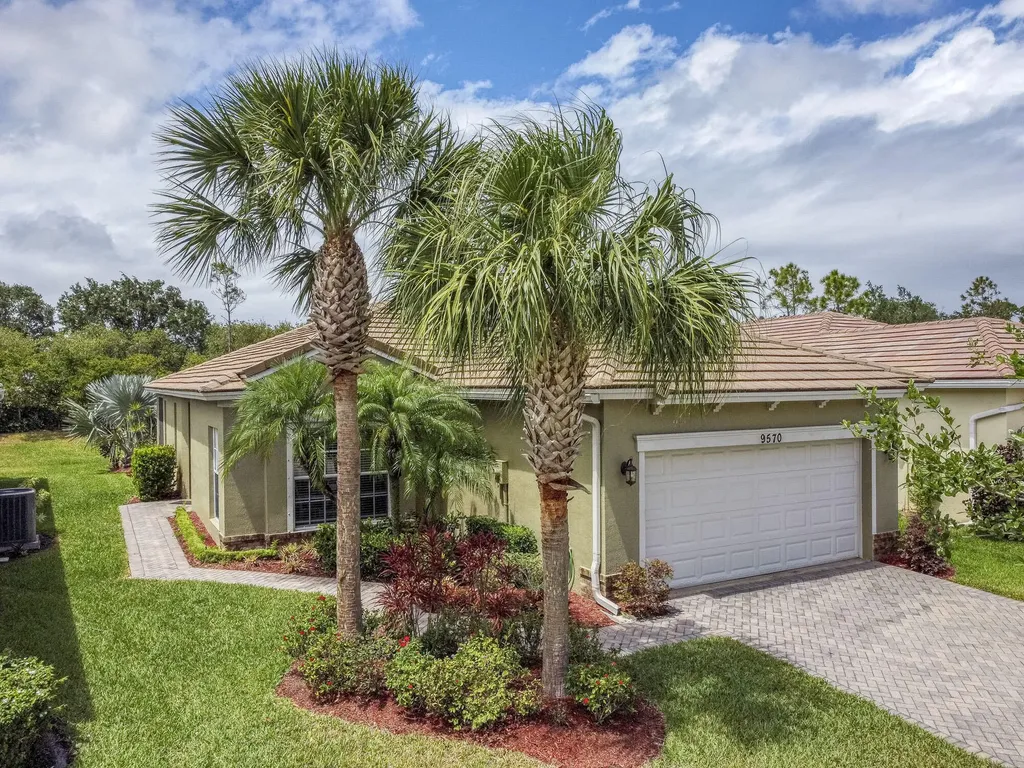 9570 SW Flowermound Circle Port St Lucie FL 34987