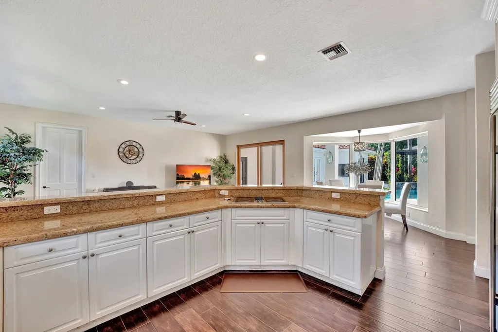 6131 NW 30th Avenue Boca Raton FL 33496
