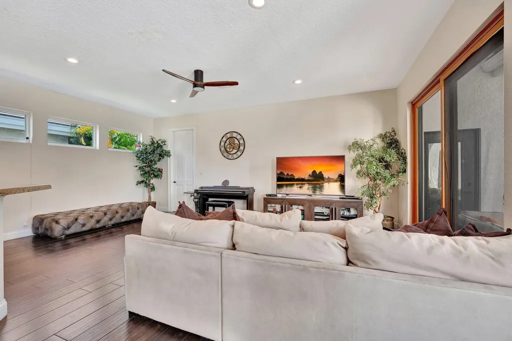 6131 NW 30th Avenue Boca Raton FL 33496