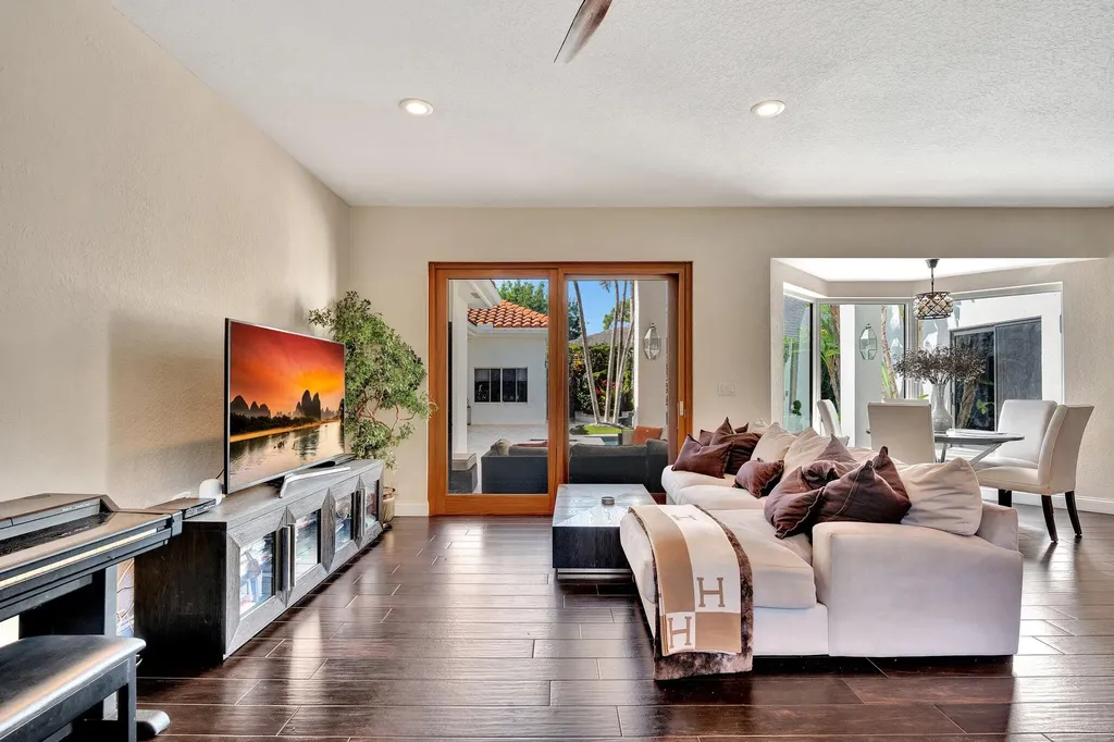 6131 NW 30th Avenue Boca Raton FL 33496