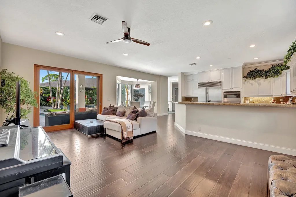 6131 NW 30th Avenue Boca Raton FL 33496