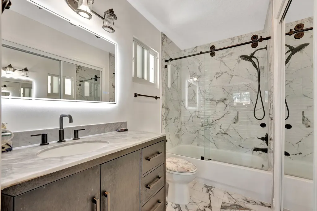 6131 NW 30th Avenue Boca Raton FL 33496
