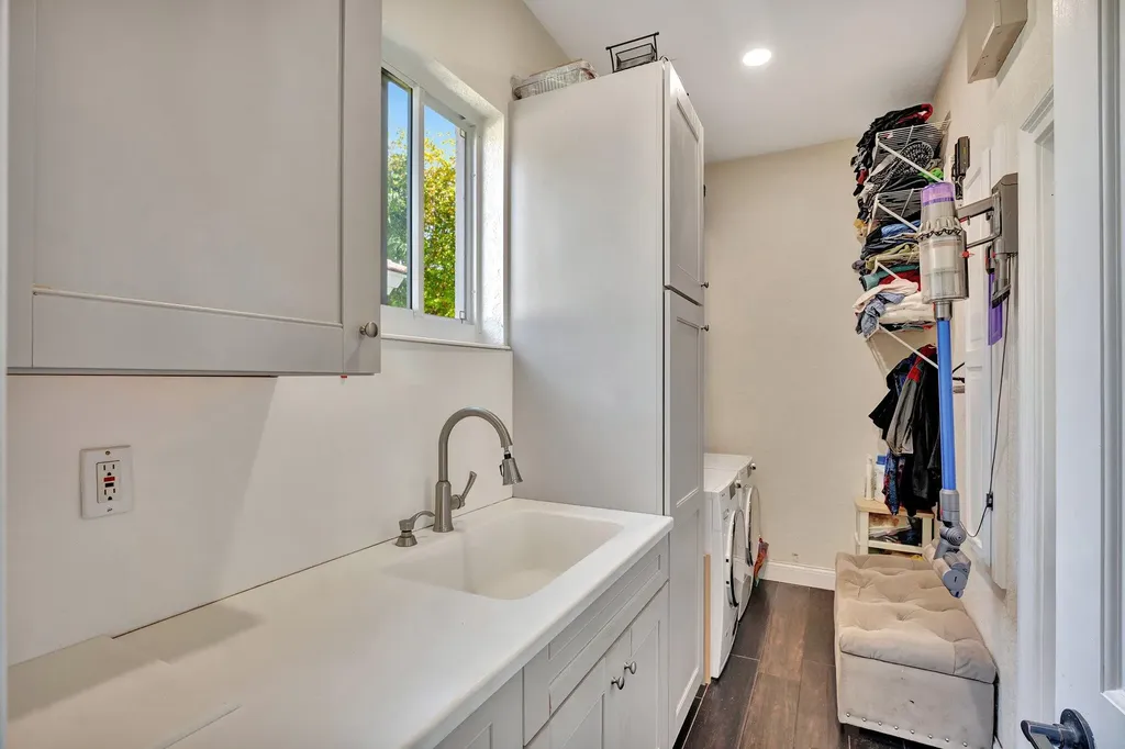 6131 NW 30th Avenue Boca Raton FL 33496