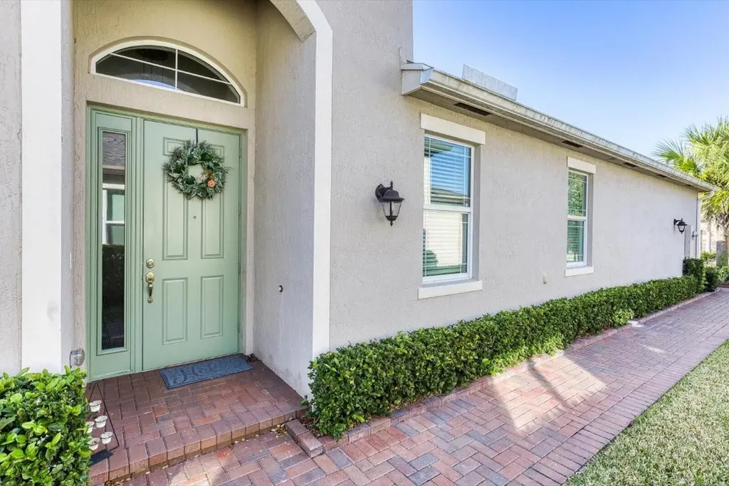 12802 SW Lake Fern Circle Port St Lucie FL 34987