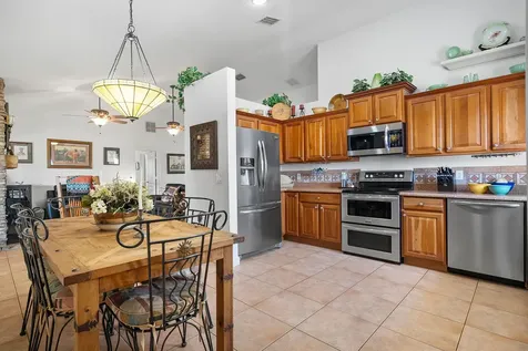6105 Carlton Road Port St Lucie FL 34987