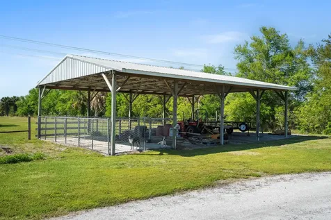 6105 Carlton Road Port St Lucie FL 34987