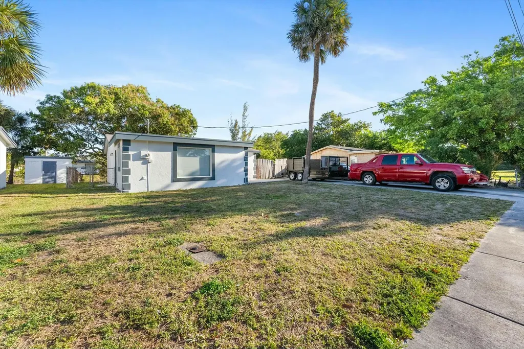 157 NE 6th Court Deerfield Beach FL 33441