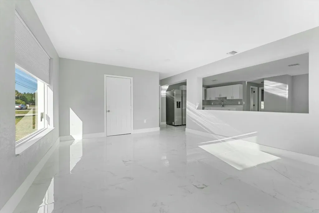 157 NE 6th Court Deerfield Beach FL 33441