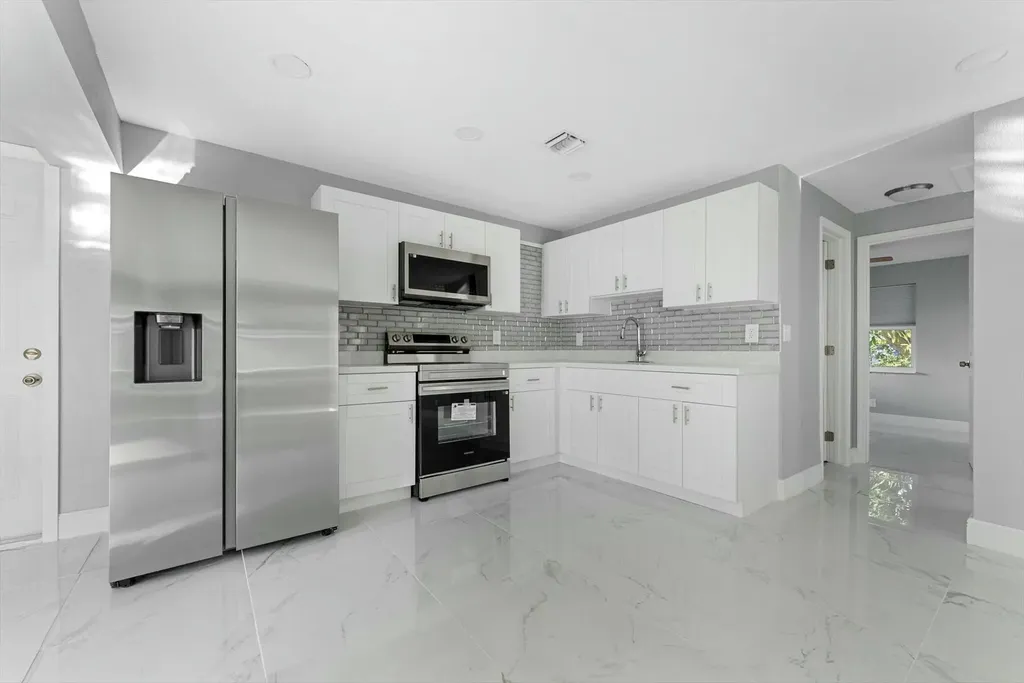 157 NE 6th Court Deerfield Beach FL 33441