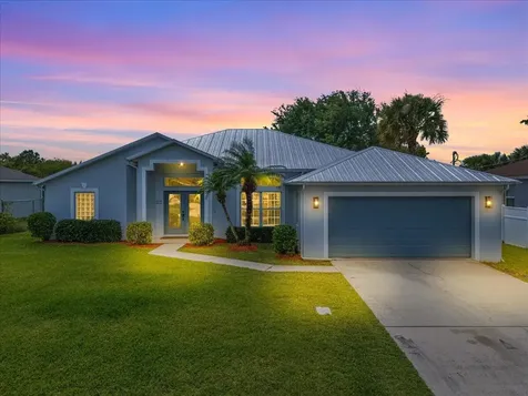 578 SW Jeanne Avenue Port St Lucie FL 34953