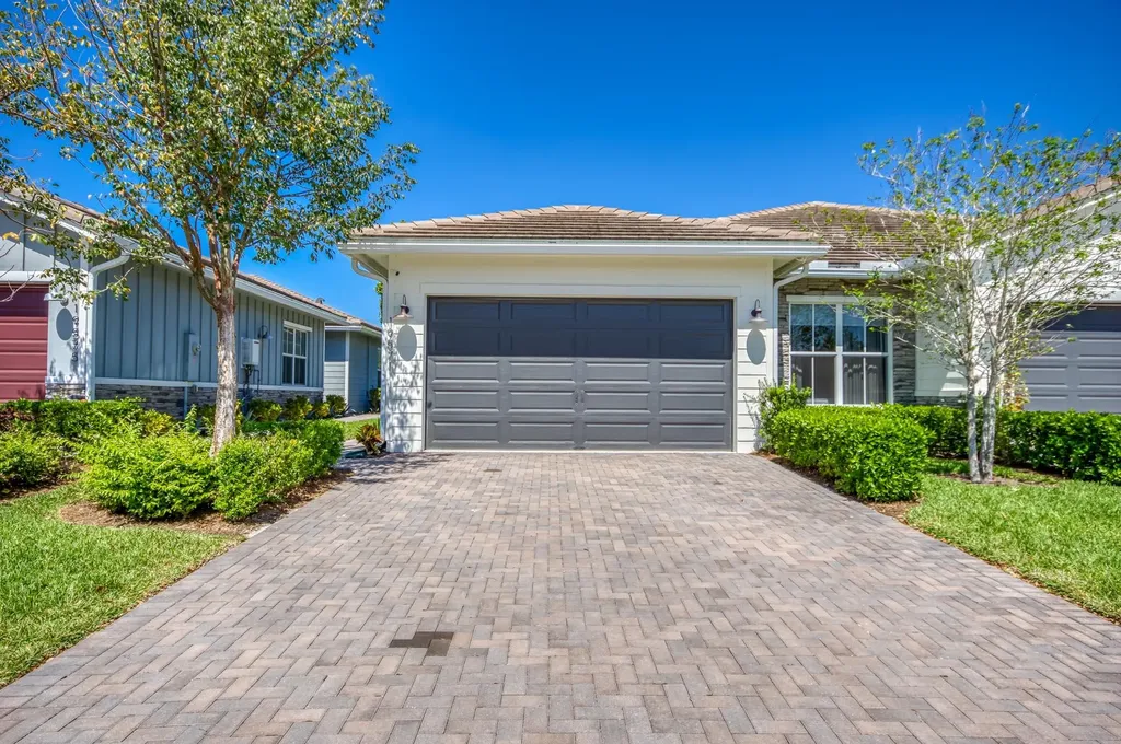 19571 Weathervane Way Loxahatchee FL 33470