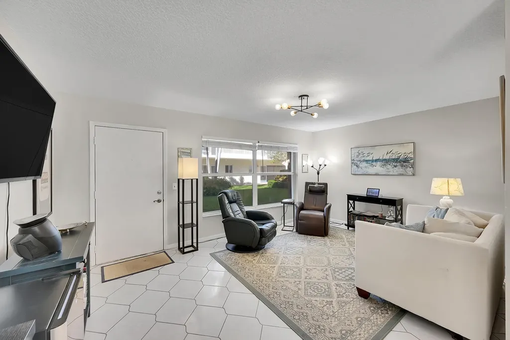 632 Snug Harbor Drive Boynton Beach FL 33435