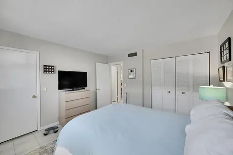 632 Snug Harbor Drive Boynton Beach FL 33435