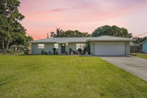 905 Scott Street Fort Pierce FL 34982