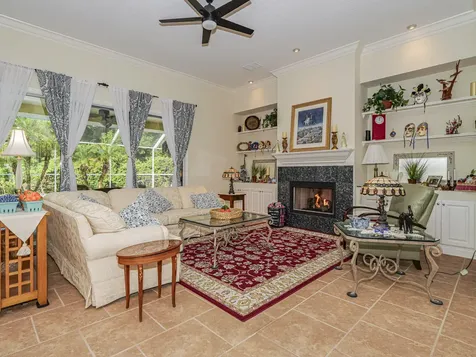 5873 Pine Ridge Circle Vero Beach FL 32967