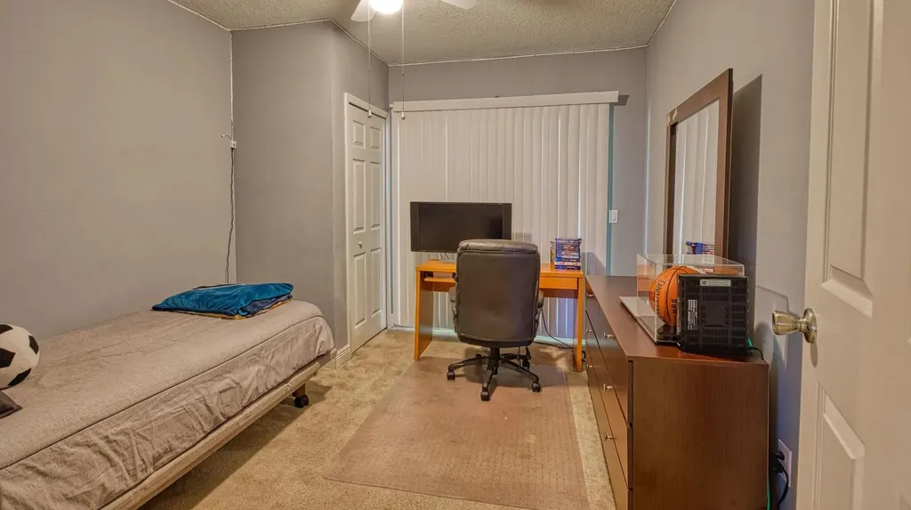 2312 SW Kent Circle Port St Lucie FL 34953