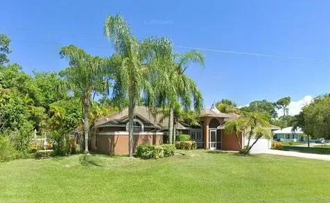 2312 SW Kent Circle Port St Lucie FL 34953