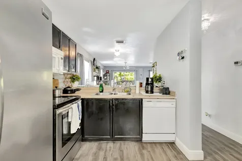 87 Pheasant Run Boulevard West Palm Beach FL 33415