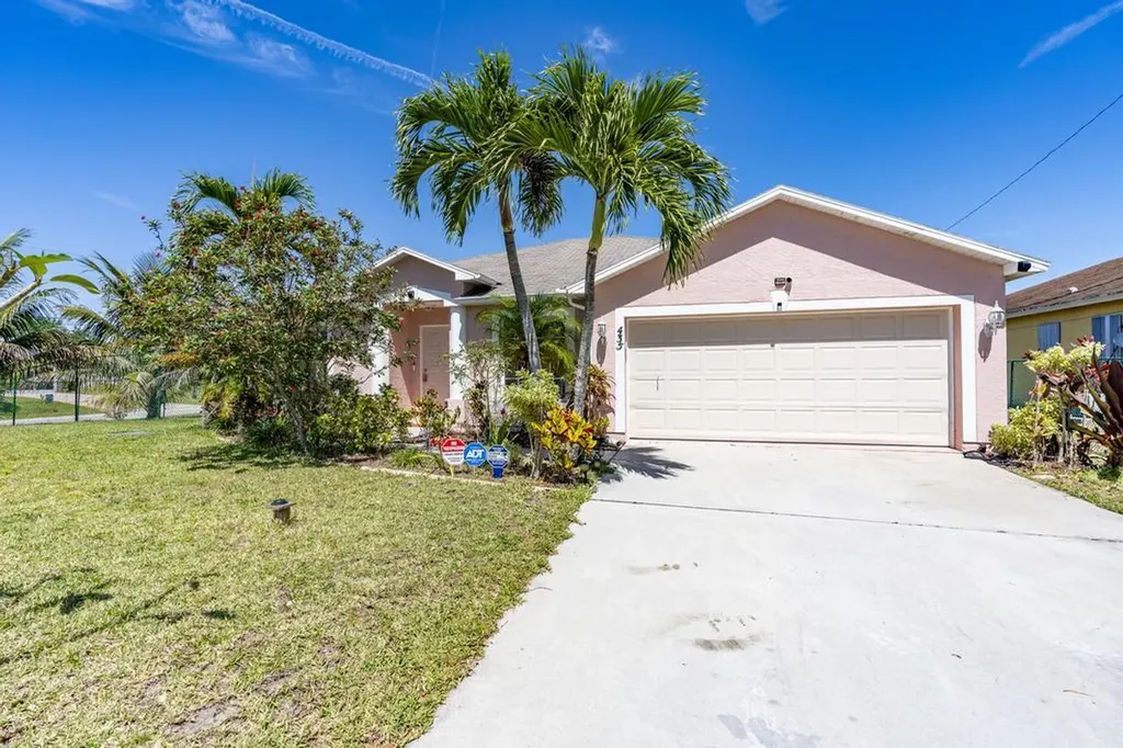 435 SW Ridgecrest Drive Port St Lucie FL 34953