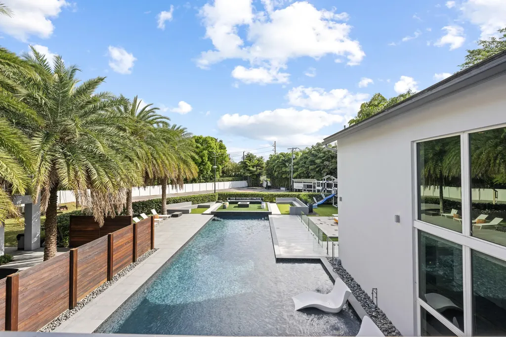 7047 San Sebastian Circle Boca Raton FL 33433