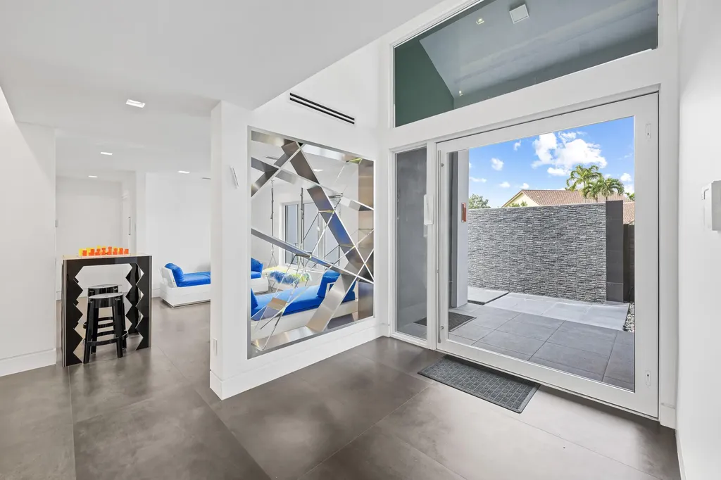 7047 San Sebastian Circle Boca Raton FL 33433