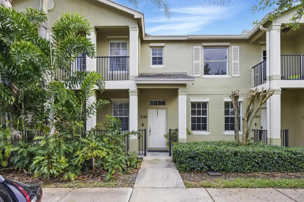 2186 SE Fern Park Drive Port St Lucie FL 34952
