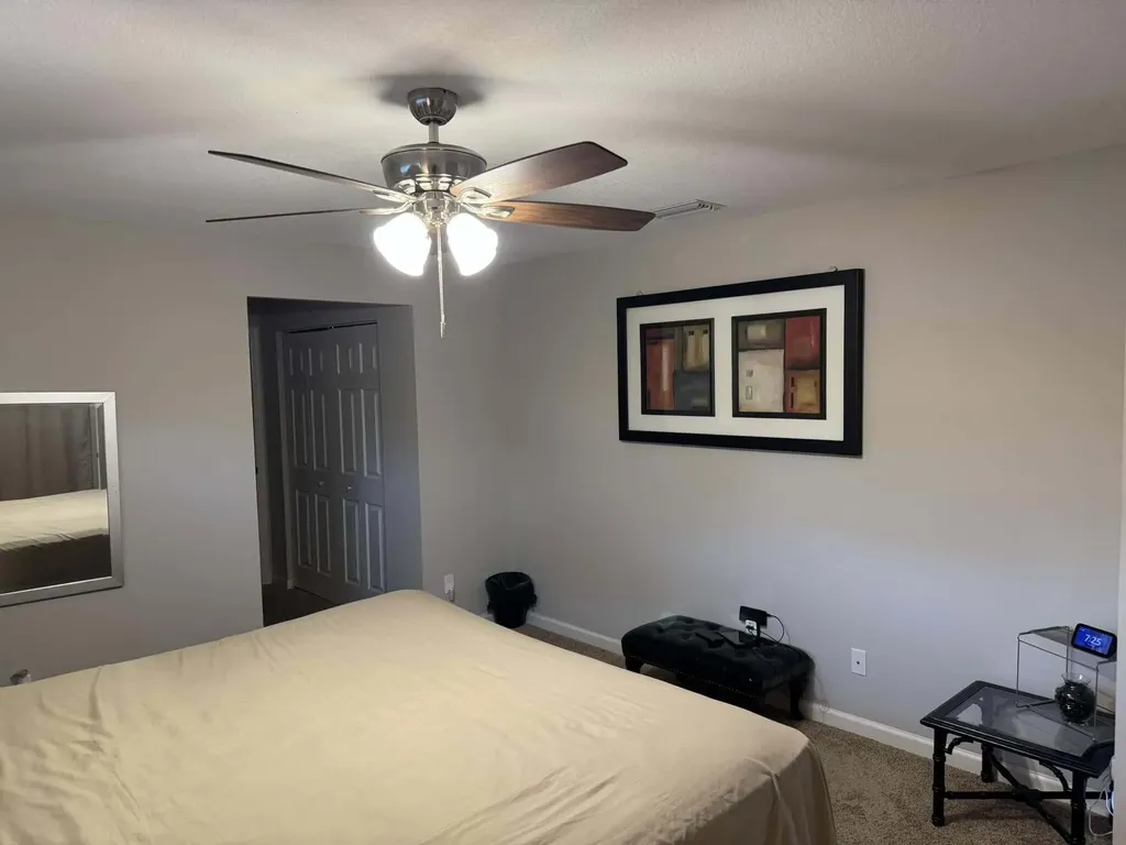 425 NW Hutchins Street Port St Lucie FL 34983