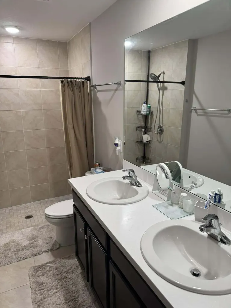 425 NW Hutchins Street Port St Lucie FL 34983