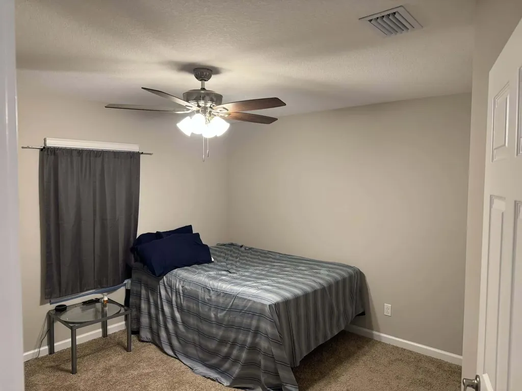 425 NW Hutchins Street Port St Lucie FL 34983