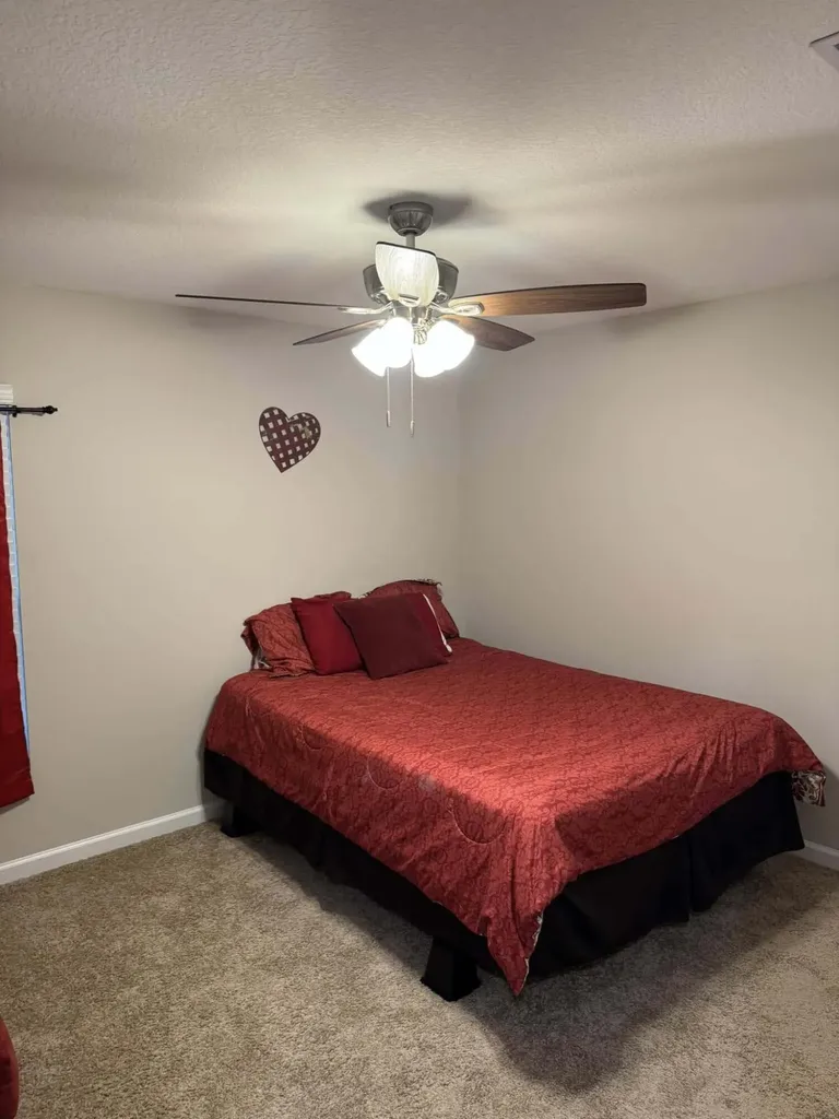 425 NW Hutchins Street Port St Lucie FL 34983