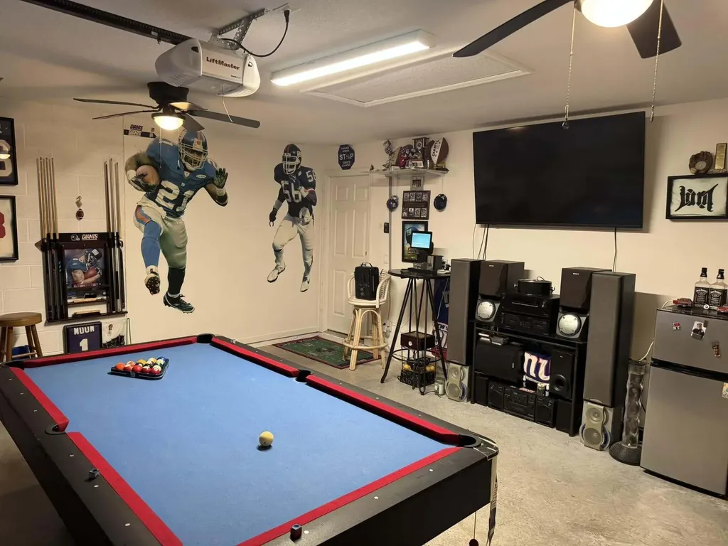 425 NW Hutchins Street Port St Lucie FL 34983