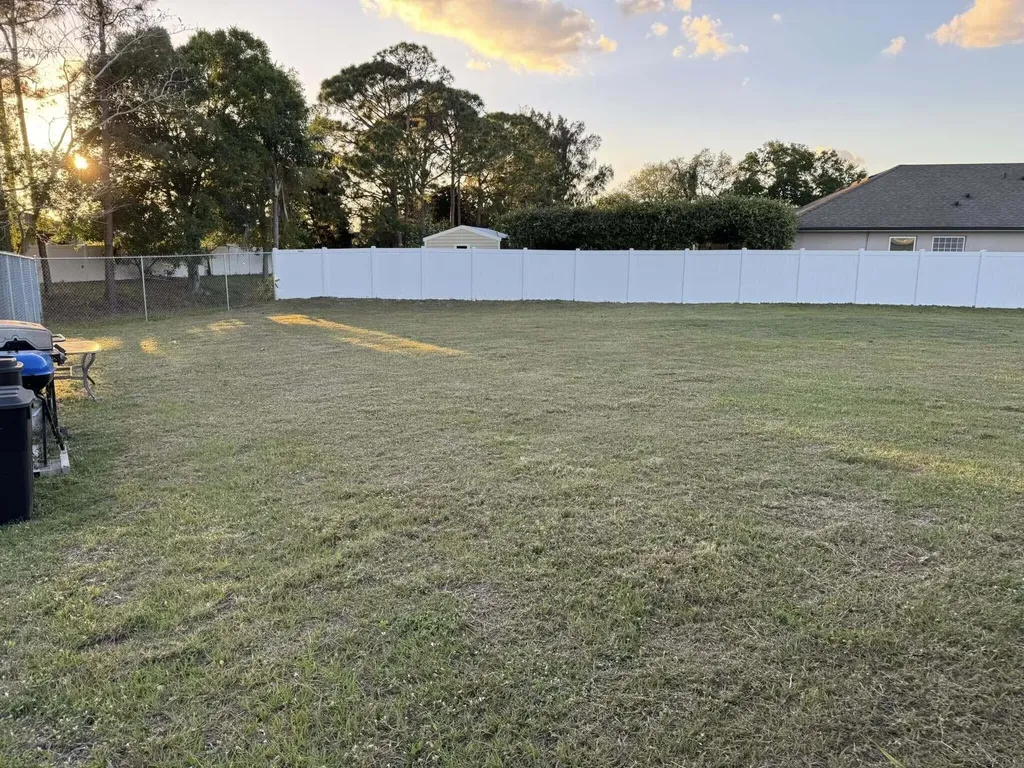 425 NW Hutchins Street Port St Lucie FL 34983