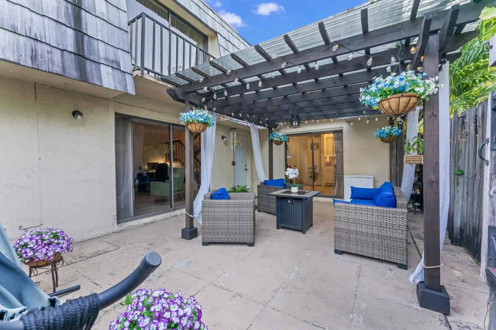 1630 Forest Lakes Circle West Palm Beach FL 33406