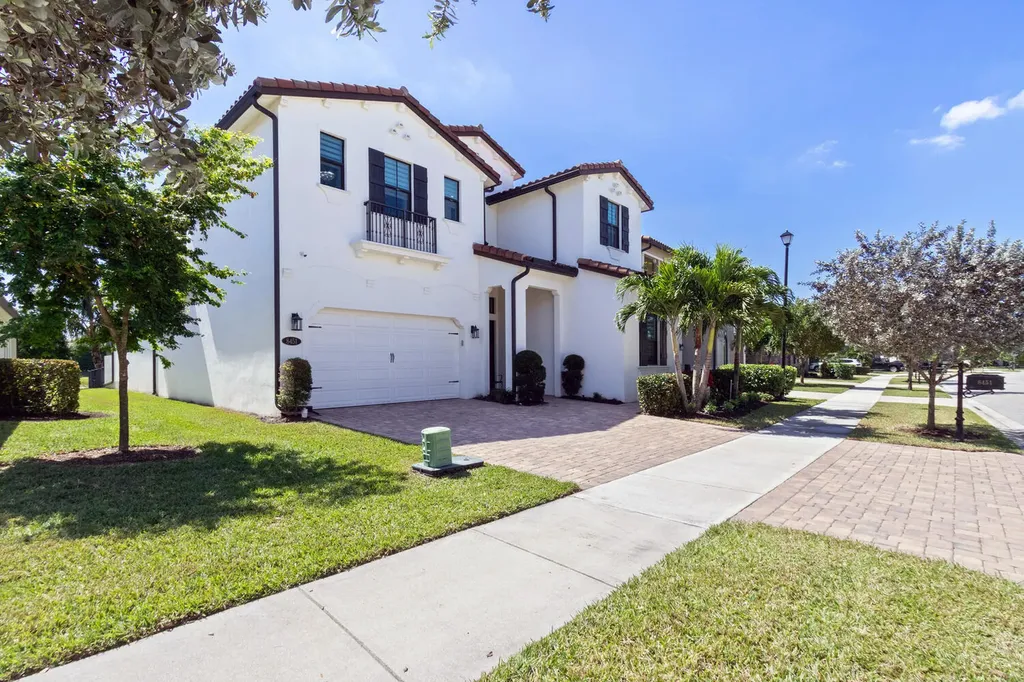 8451 Grand Prix Lane Boynton Beach FL 33472