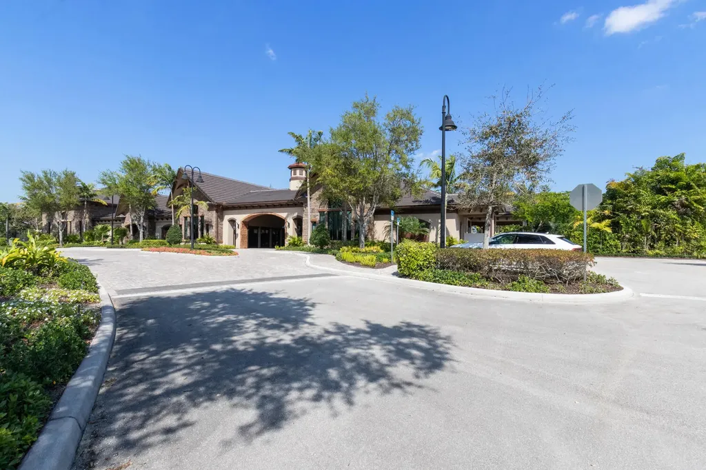 8451 Grand Prix Lane Boynton Beach FL 33472