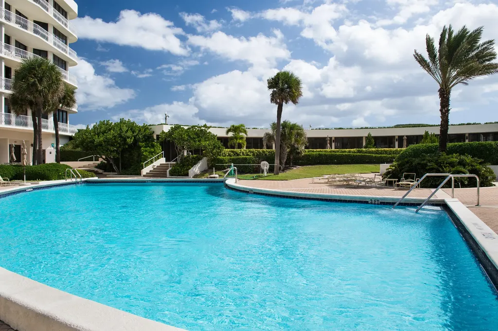 2000 S Ocean Boulevard Palm Beach FL 33480