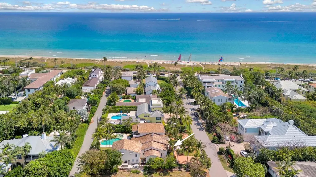 1231 Seaspray Avenue Delray Beach FL 33483