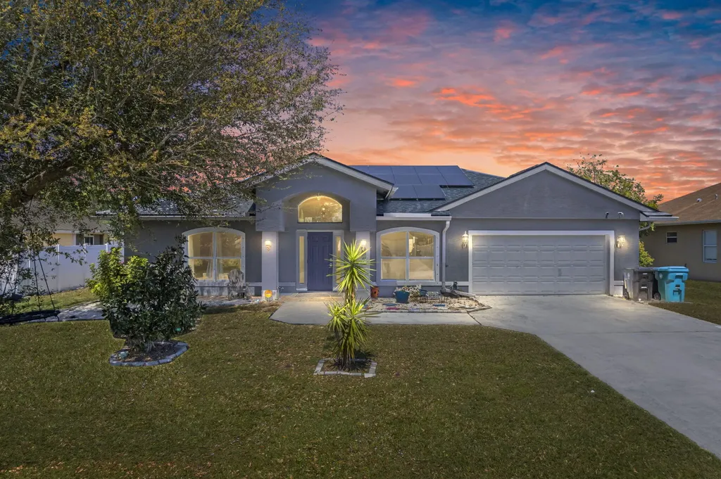 1425 SW Devera Avenue Port St Lucie FL 34953
