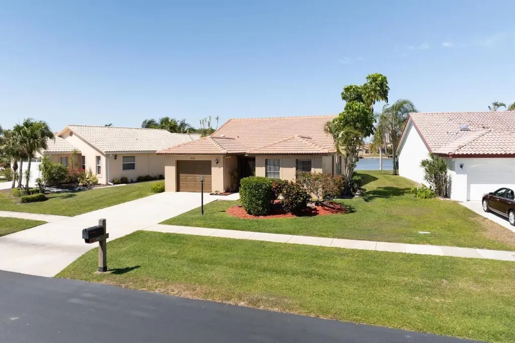 8336 Bonita Isle Drive Lake Worth FL 33467