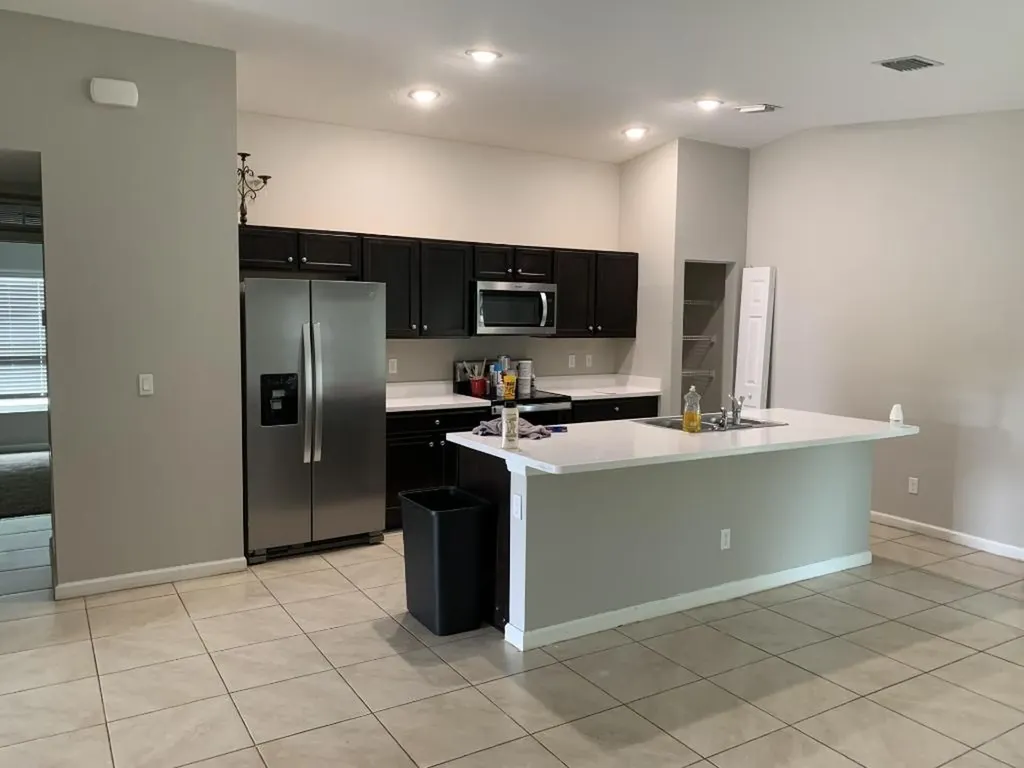 872 SE Chaloupe Avenue Port St Lucie FL 34983
