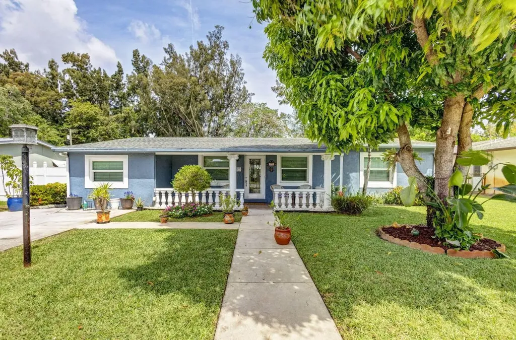 1770 18th Avenue N Lake Worth Beach FL 33460
